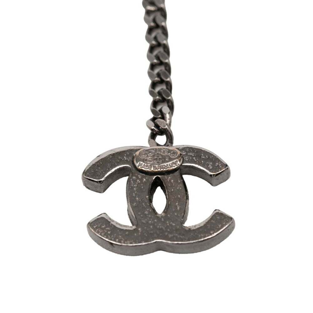 CHANEL Yellow Logo Earrings - Picture 3 of 4